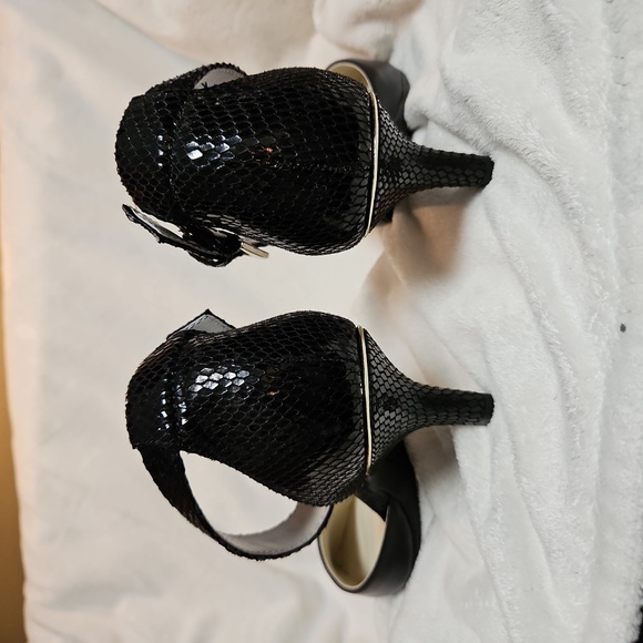 NWOT - Anne Klein Black Heels shoe womens size 6.5 - Picture 4 of 5